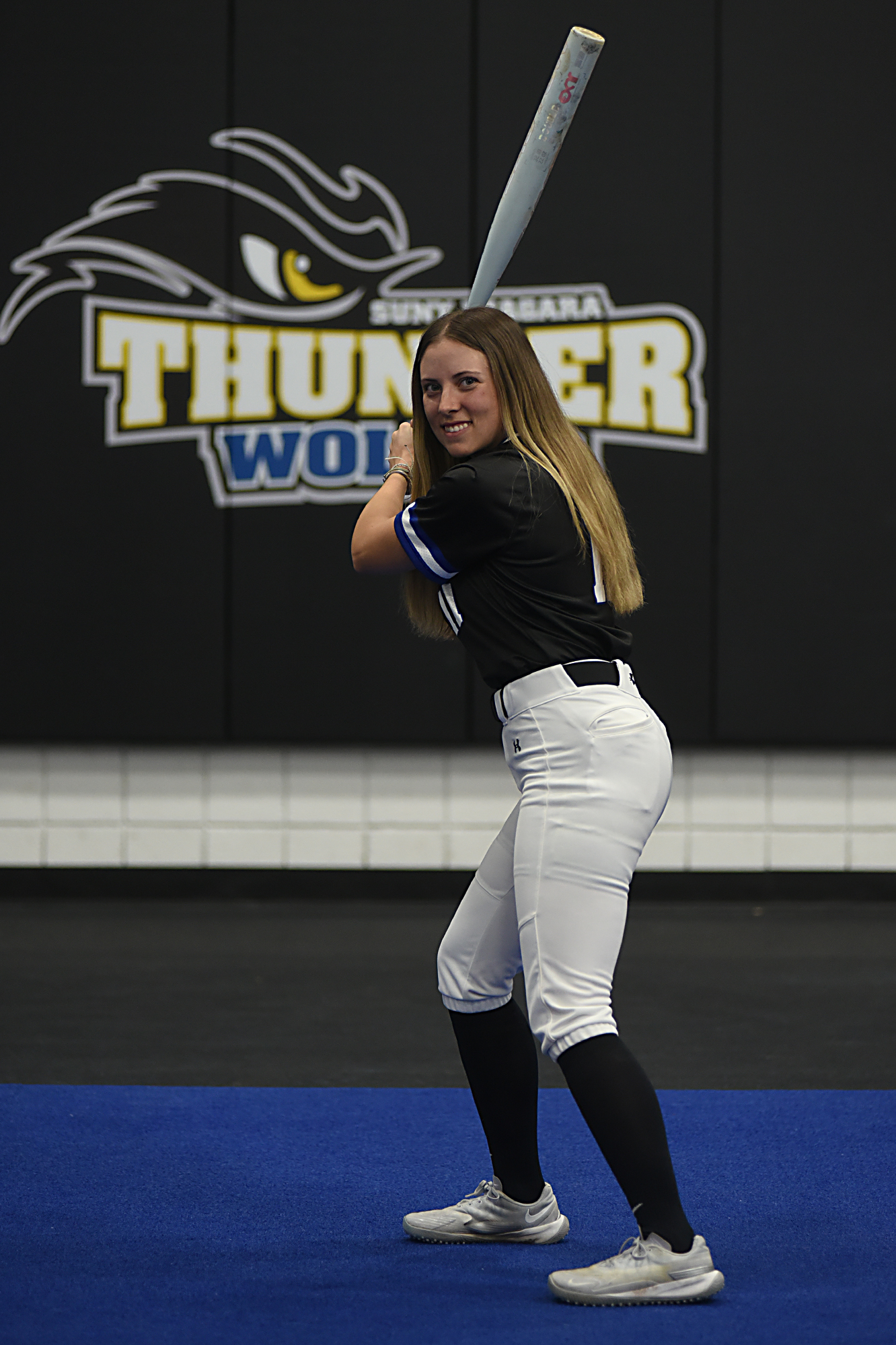 Wolves split with GCC in finale