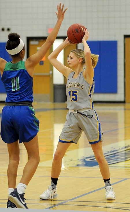 Big first half leads NCCC to home win