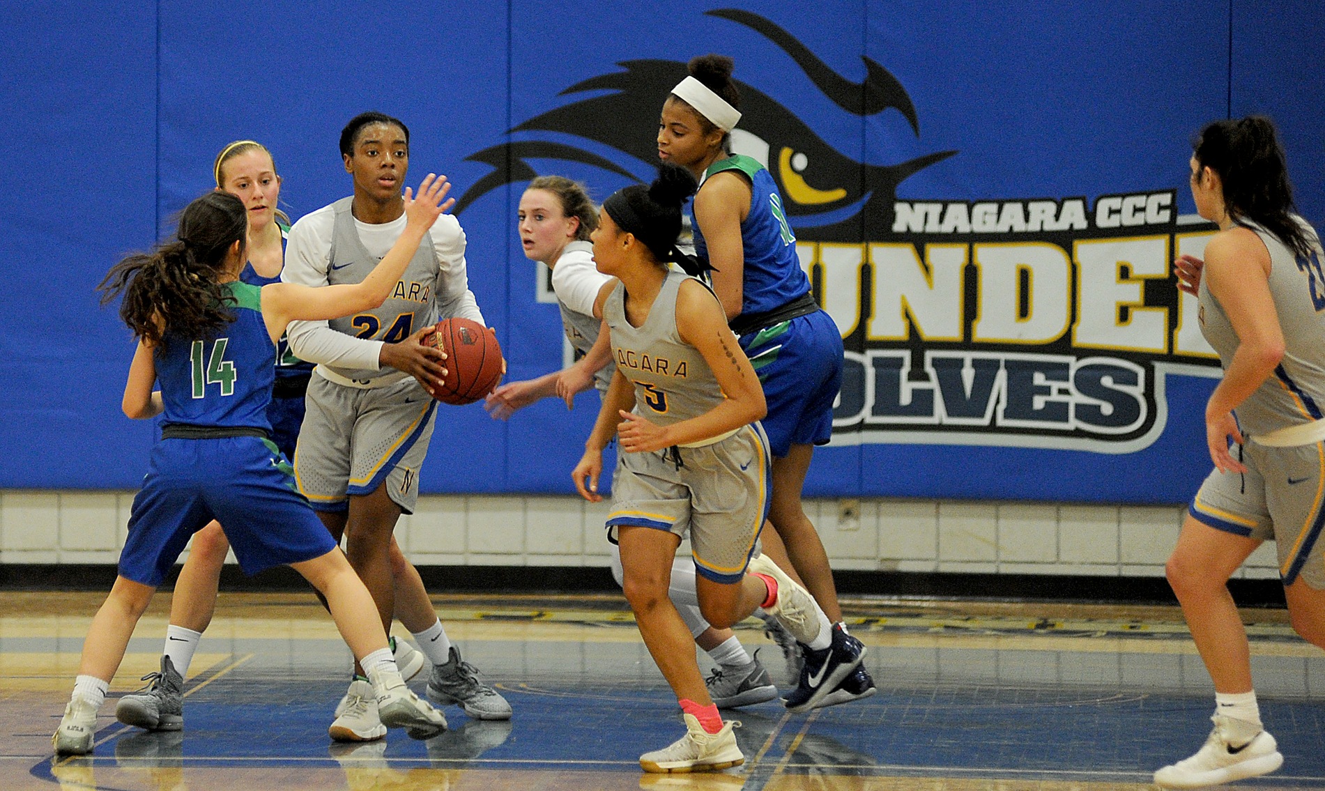 NCCC grinds out win vs. Cougars