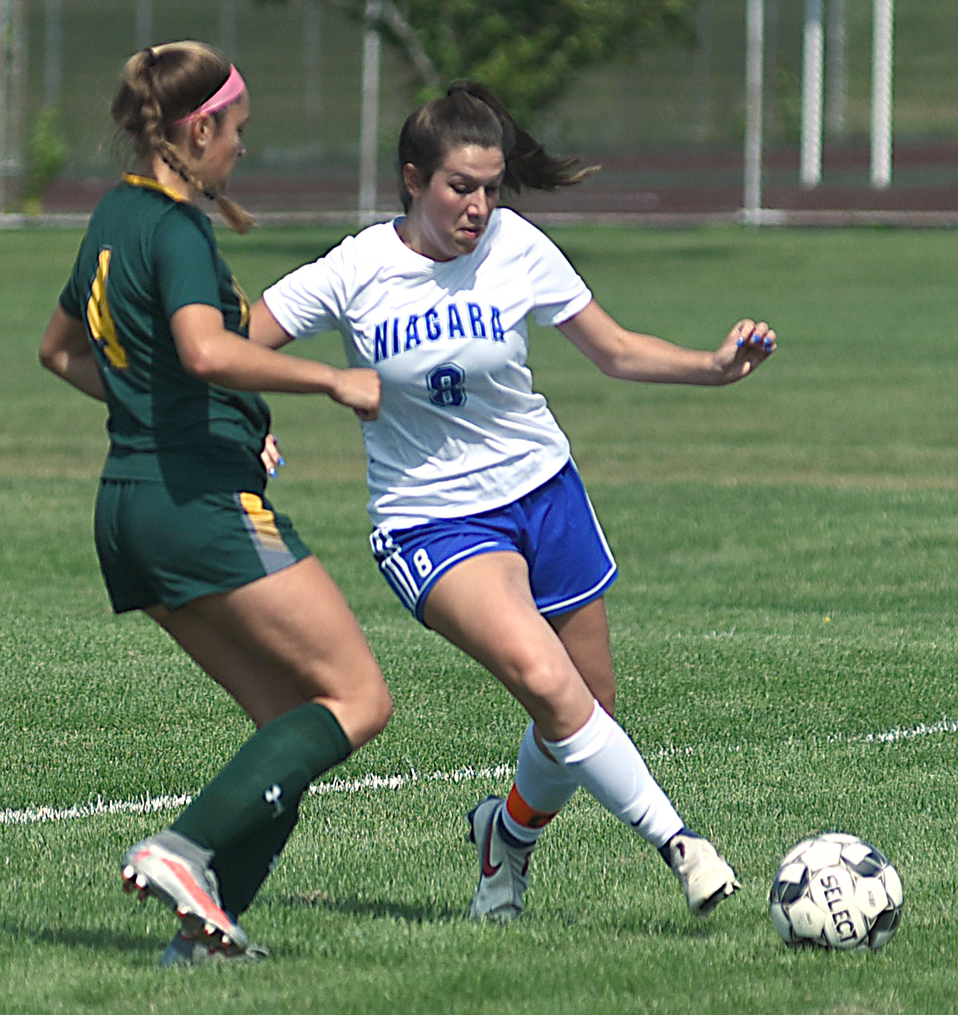 NCCC can't keep pace with Vikings